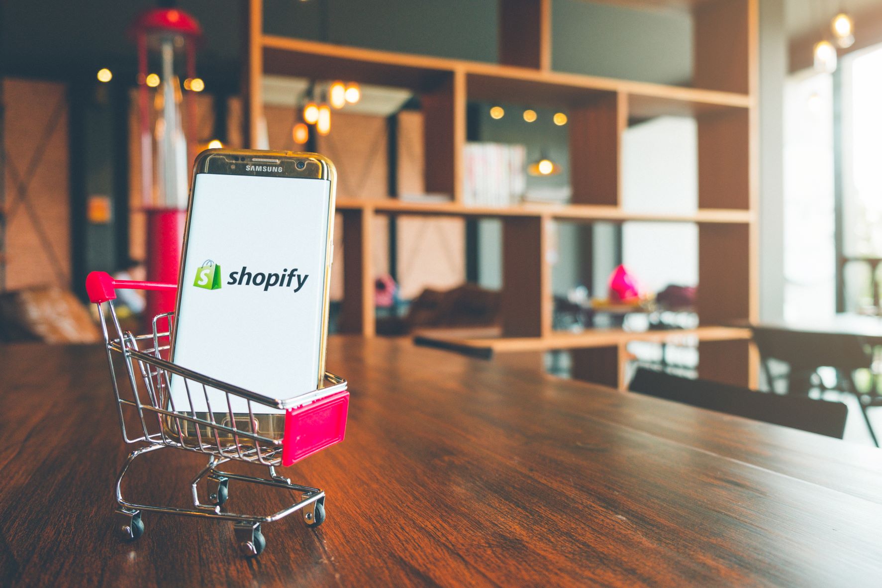 How To Create A Chatbot Using Manychat For Shopify